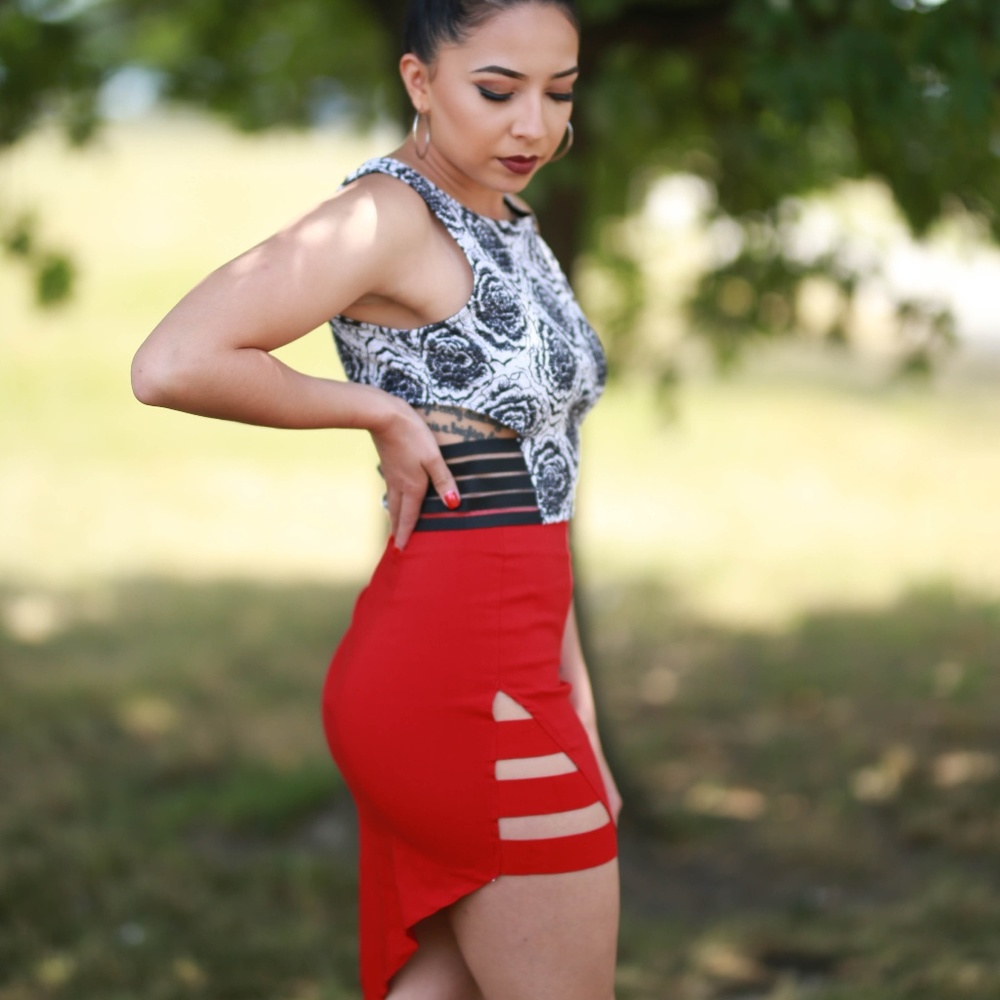 Red Ladder Band Pencil Skirt